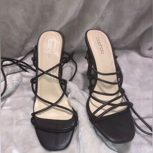 NWOT Lace Up black heels